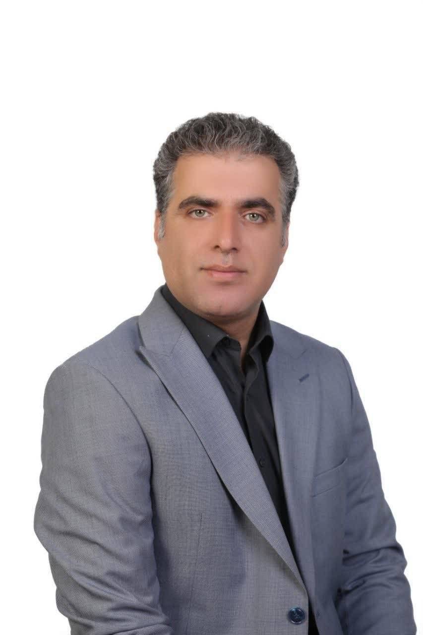 فرشاد محقق پور